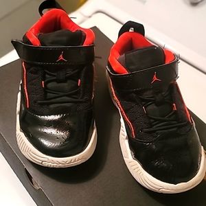 Toddler Jordan Flight sneakers size 8c